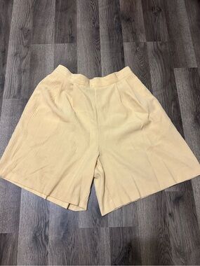 yellow san moiré shorts